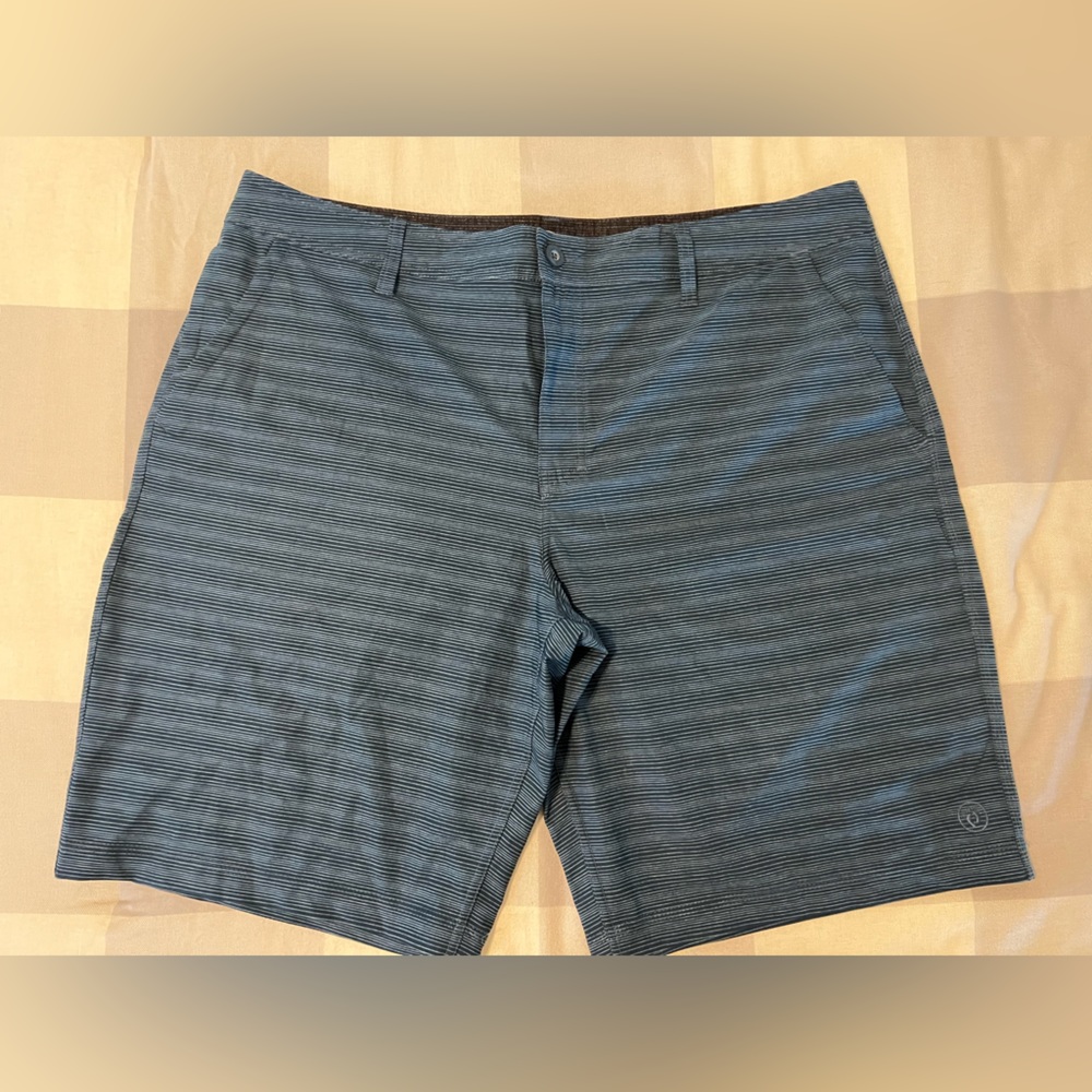 Men's Hang Ten golf shorts